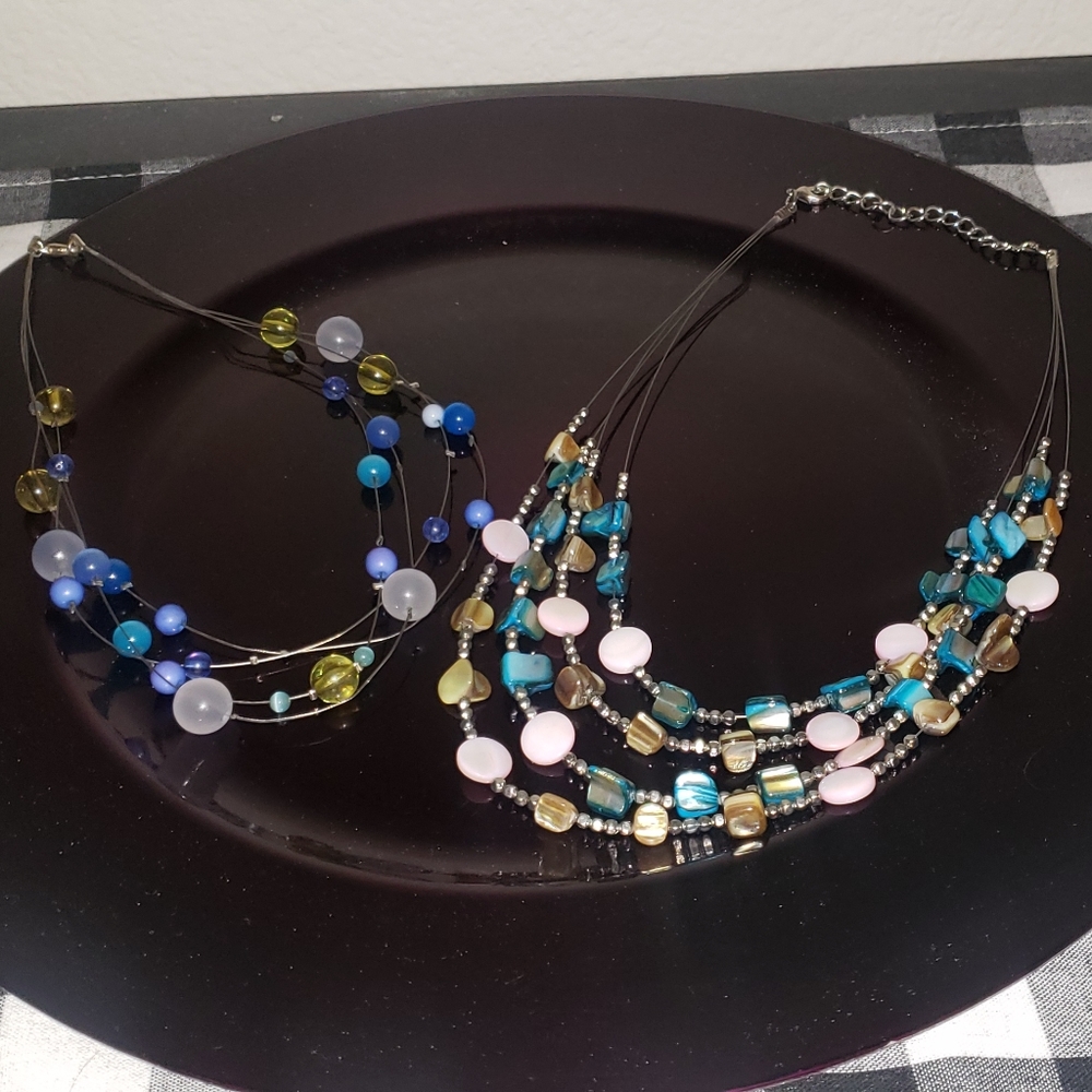Blue fashion jewelery necklaces